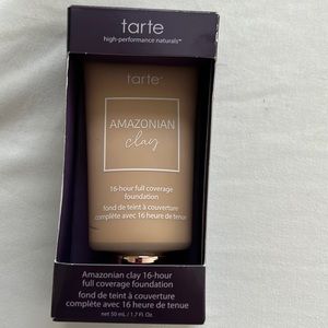 Tarte Amazonian clay 16 hour full coverage foundation